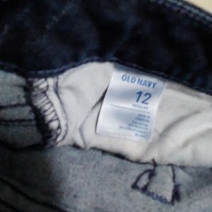 Old Navy Jeans - Old Navy like new jeans 2% stretch size 12R Old Navy Jeans - Old Navy like new jeans 2% stretch size 12R